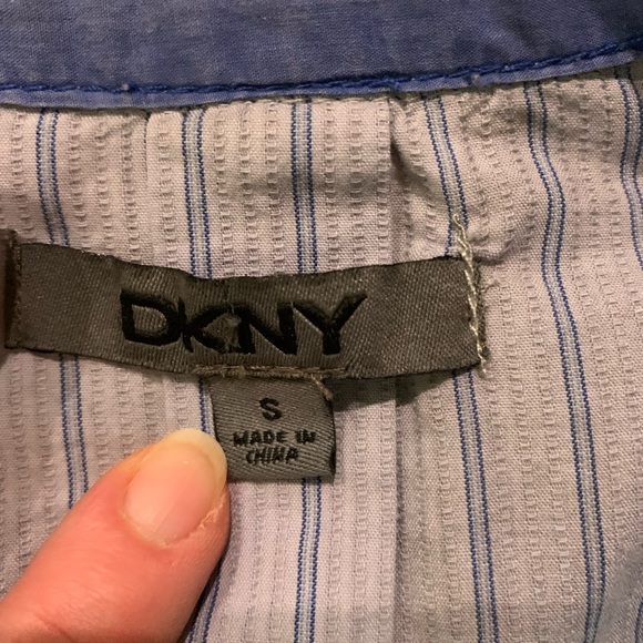 Boys - DKNY long sleeve shirt - Size: Small - Picture 2 of 3